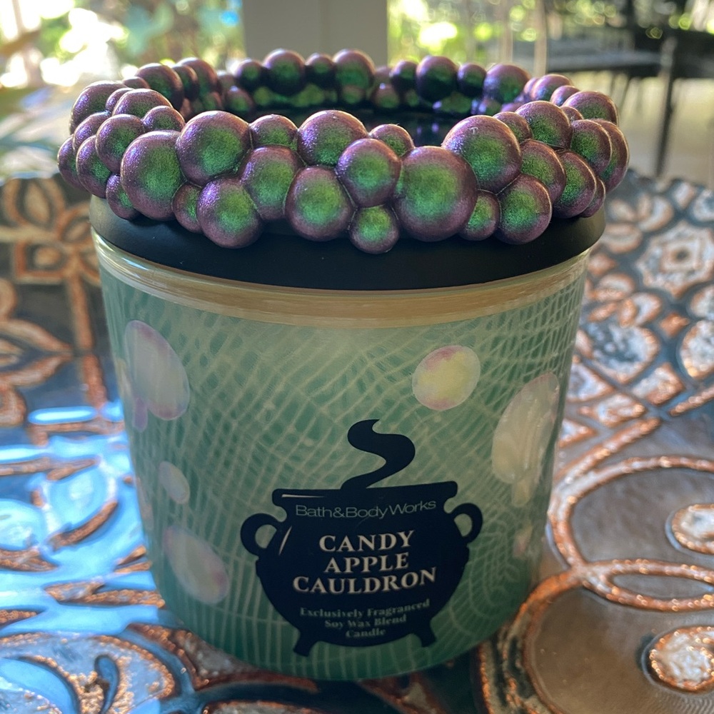 Bath & Body Works Halloween 🎃 Candy 🍬 Apple 🍏 Candle 🕯️